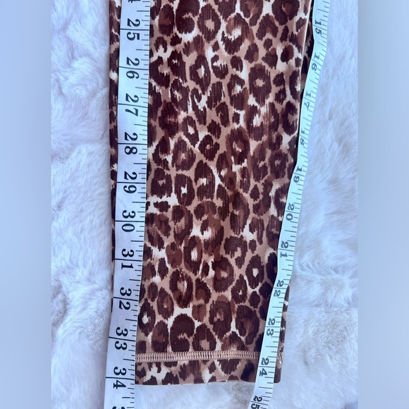 Offline by Aerie High Rise Leopard Animal Print Leggings Size Medium - Picture 9 of 9